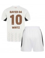 Otroške Nogometnih dresov Bayer Leverkusen Florian Wirtz #10 Gostujoči 2024-25 Kratki rokavi (+ hlače)